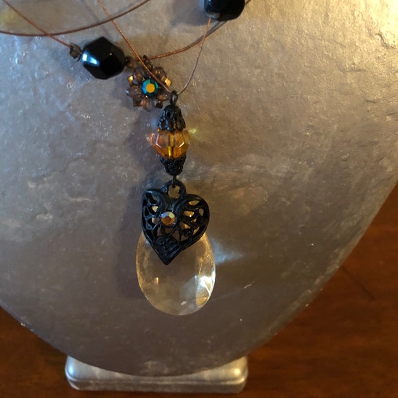 Beautiful Fashion Necklace! - Picture 3 of 4